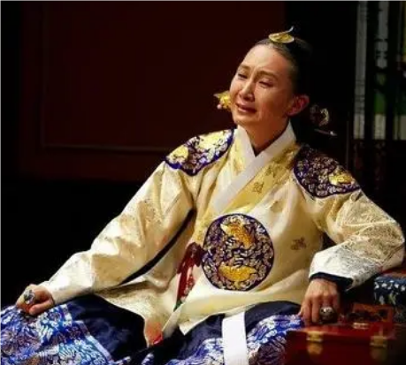 朝鲜仁穆大妃：历史中的宫廷女性与政治符号