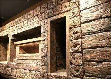 黄肠题凑之迷：揭开古代墓葬防盗之谜