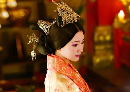 上官氏的皇后之路：机缘与命运的交织
