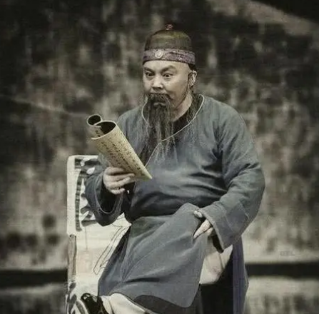 古代秀才身份的现代解读——探索历史与当代的学贤对应