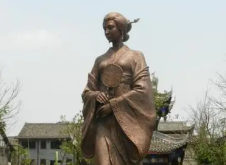 黄娥：才情与爱情的坎坷之路