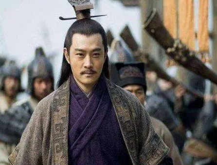 周瑜活着会杀关羽吗：历史情境下的理性探讨