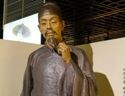 白居易对宰相武元衡的高度评价