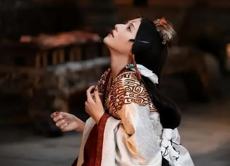 妲己：美貌与谜团背后的商朝衰败