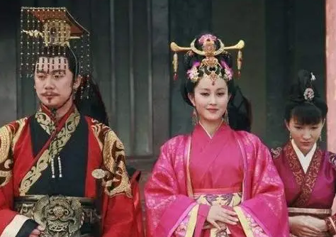 古代宫廷中的恩怨情仇——探讨华阳夫人与嬴政的关系