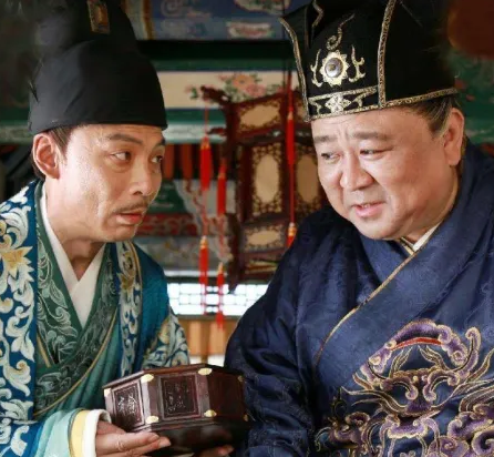 宫廷中的阴影：宦官与太监的辨析