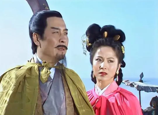 庭夫人与甘夫人：谁是正妻？