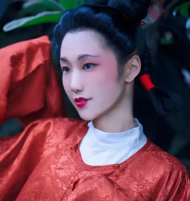 唐代家庭中的丫鬟与妾室：称呼与互动的艺术