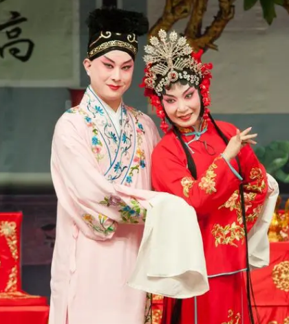 卖油郎独占花魁：一段传奇爱情的探寻