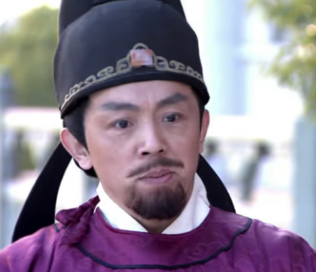 权力较量：狄仁杰与武三思在武周政权中的地位