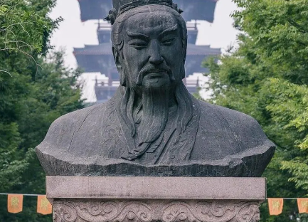 跨世帝王：一人见证四朝更迭，终铸新朝传奇