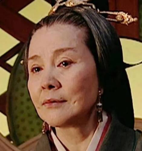 权力与亲情的较量：汉武帝刘彻与窦太后的政治斗争