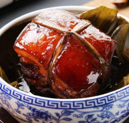 品味中华美食：东坡肉与红烧肉的独特风味