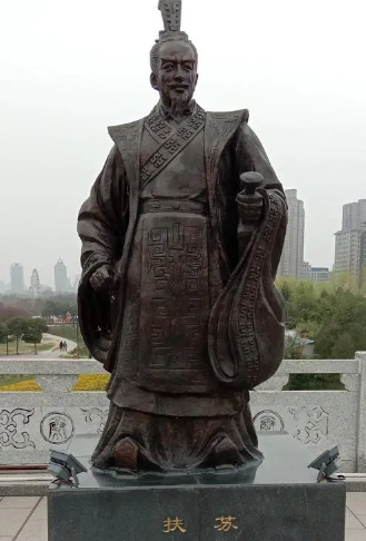 权力与选择：探讨扶苏手握重兵却不反抗的原因