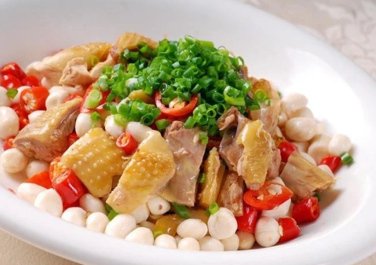 探索中国四大名菜：西施舌、贵妃鸡、貂蝉豆腐、昭君鸭