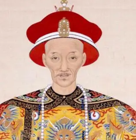 皇帝与帝王：权力与影响力的比较