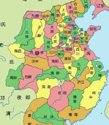 郡县制最早出现于什么时期？