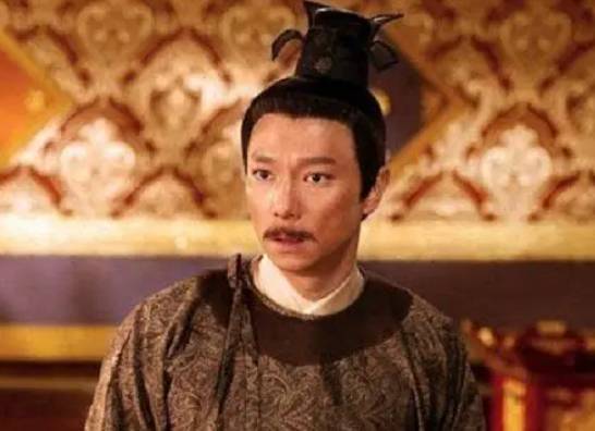 权力游戏中的悲情人物：傀儡皇帝的抗争与宿命