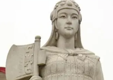 商朝帝妃的两面：妇好与妲己的传奇人生