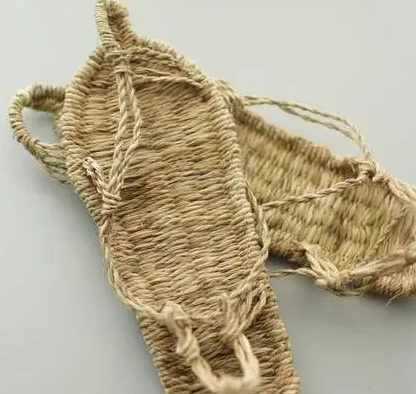 刘备的早年生涯：卖草鞋的传说与真相