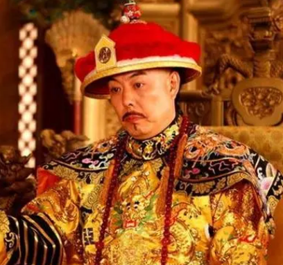 乾隆后期清朝衰败的深层原因解析