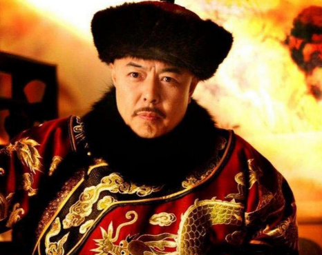 乾隆皇帝的离世之谜：生前汤药与身体恶化的关联