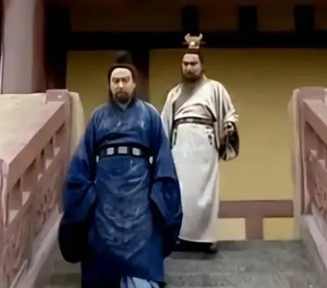 三国风云中的亲缘纽带：曹操身边的兄弟子侄探秘