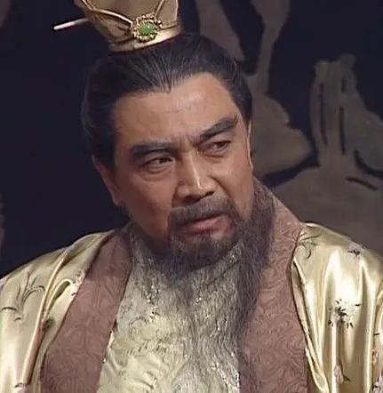 三国曹操能成为一代枭雄何德何能？