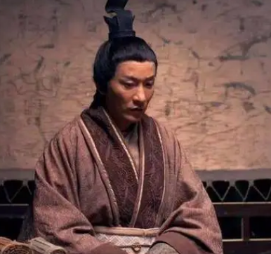 汉朝奇闻：一位大人因腿疾失去相位的历史真相