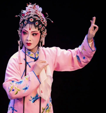 中国戏曲的瑰宝：丰富多彩的戏曲分类与特色