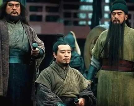 刘备为何不让张飞守荆州？难道不信任张飞吗？