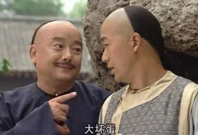 为什么说纪晓岚并没资格与和珅斗法？