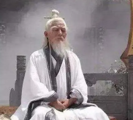 袁天罡为此人看相三次，次次都有不同的预言！