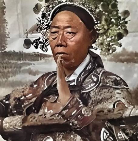 李莲英陵墓被挖掘：打开棺椁后众人都出乎意料