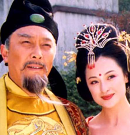 李隆基宠爱杨玉环，为何只是贵妃而不封其为后？