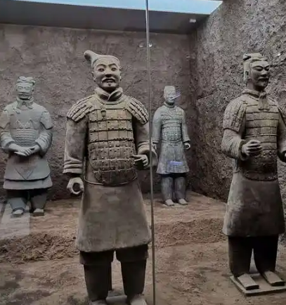 探秘秦始皇陵：项羽与兵马俑的燃烧之谜