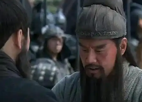 关羽忠心不渝：揭秘历史真相，投降曹操背后的忠诚与抉择
