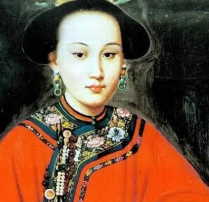 她是乾隆最爱的女人：历史上香妃究竟是谁