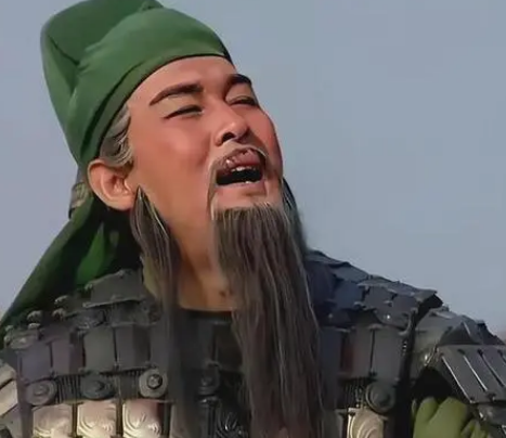 关羽真的是被刘备一步步逼上绝境的？