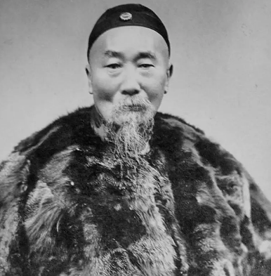 李鸿章为讨好慈禧：命北洋水师在颐和园操练