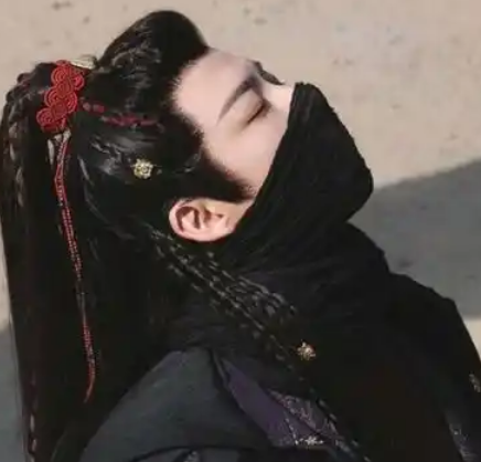 珠帘玉幕热播：揭秘燕子京娶越云岫的复杂情感