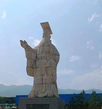 史上一代伟人秦始皇：诸多谜底竟然墓中藏