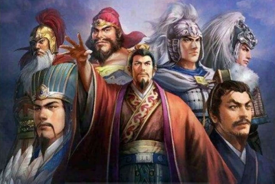刘备有五虎上将与卧龙凤雏，为何还打不过曹操？