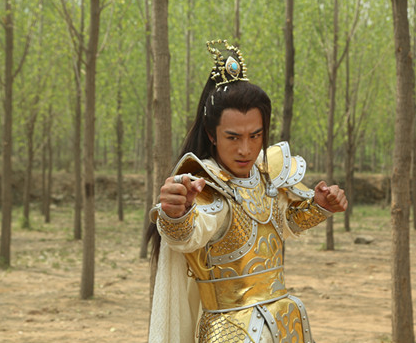 武三思权倾朝野：与皇后打牌，皇帝为其数钱