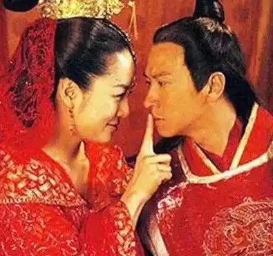 公主与驸马的情感纠葛：一段悲惨的宫廷秘史