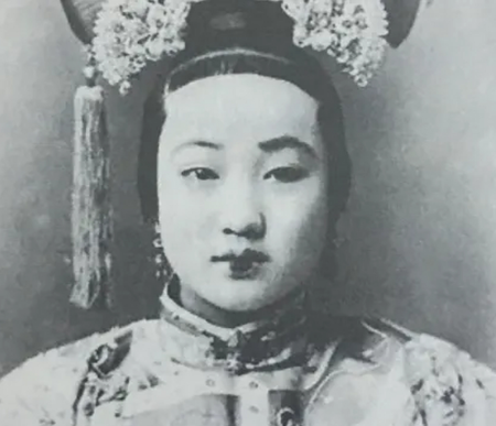 珍妃深处后宫受宠至此，为何落得凄惨下场?