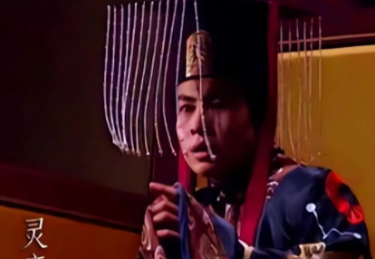 汉灵帝：历史上的荒唐皇帝野史揭秘