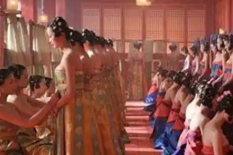 宫廷诱惑：绝色美女争相入宫，却为何后悔莫及？