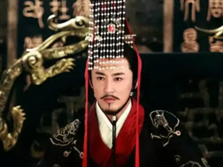汉代皇帝秘书值夜：尊享奢华待遇，俊男美女相伴