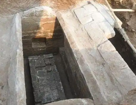 南昌明代古墓惊现：奇异香味自棺材飘出